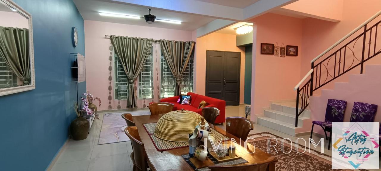 Artsy Staycation Malacca Eksteriør bilde